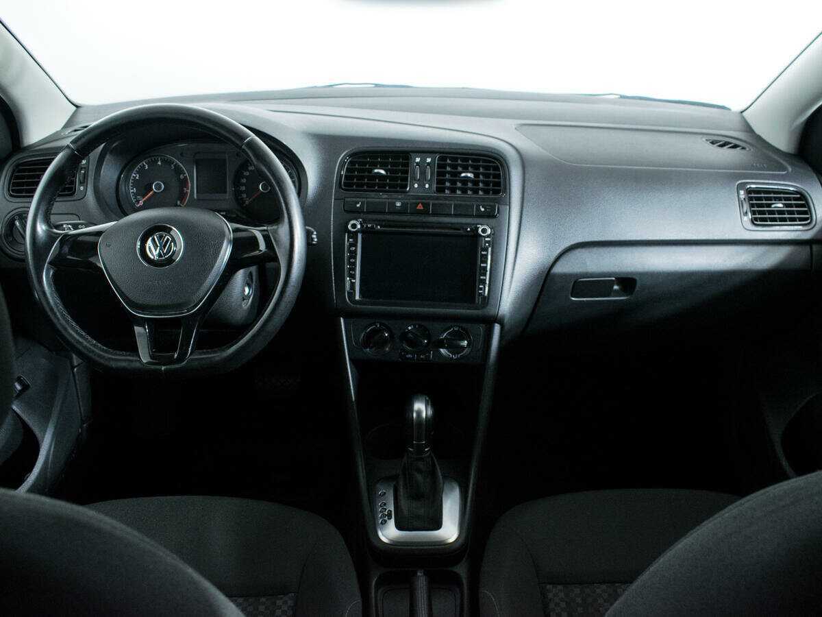 Volkswagen Polo, 2016 Фото №12