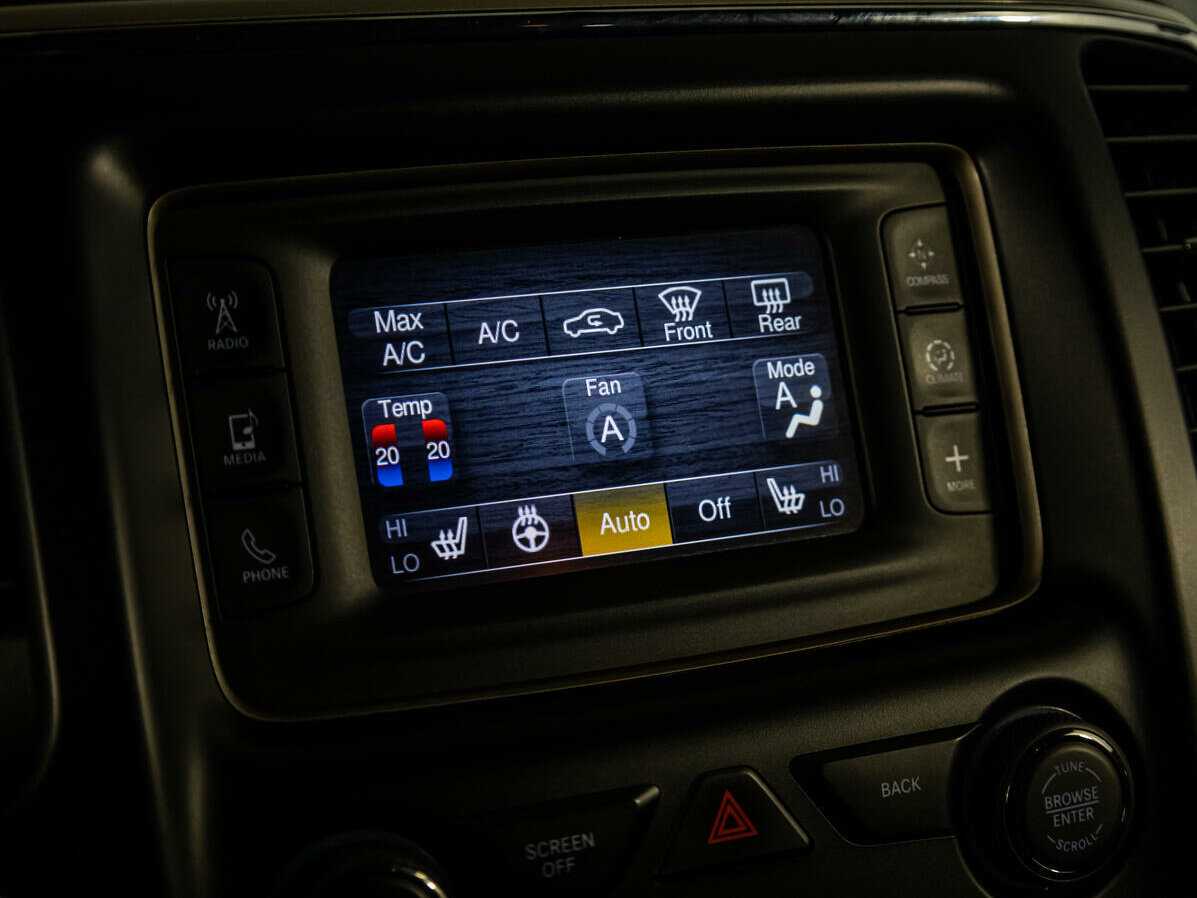 Jeep Grand Cherokee, 2013 Фото №24