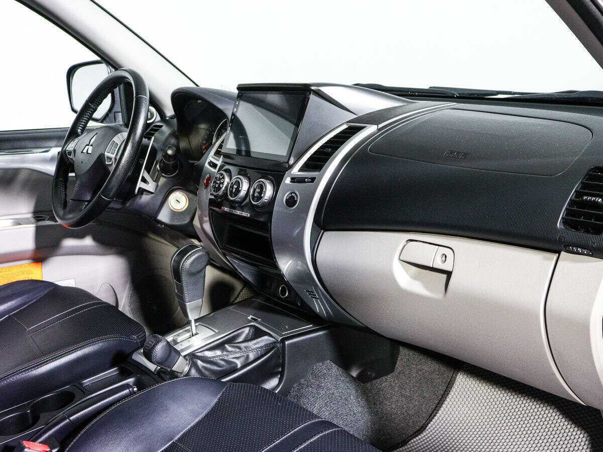 Mitsubishi Pajero Sport, 2012 - 53 231 км. | Фото №6