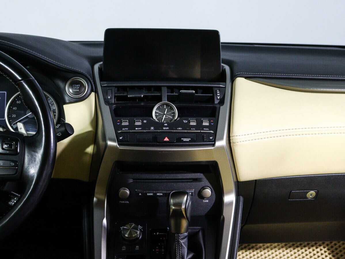 Lexus NX 200, 2017 Фото №11