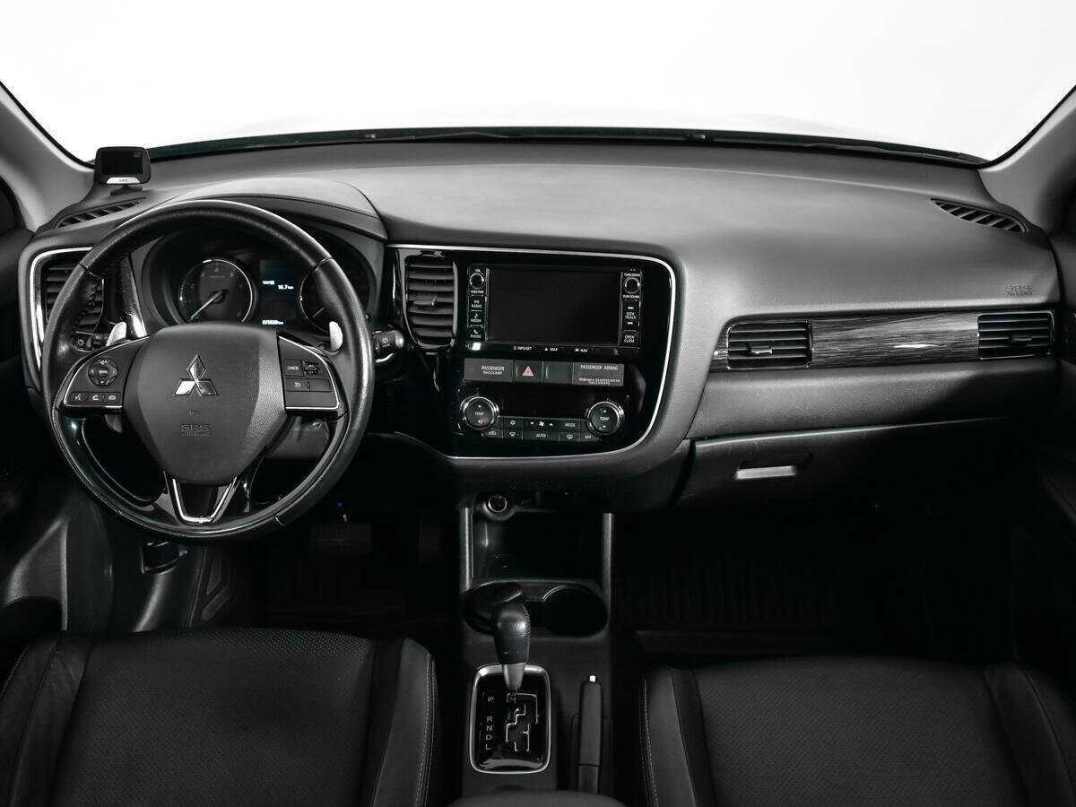 Mitsubishi Outlander, 2016 Фото №11