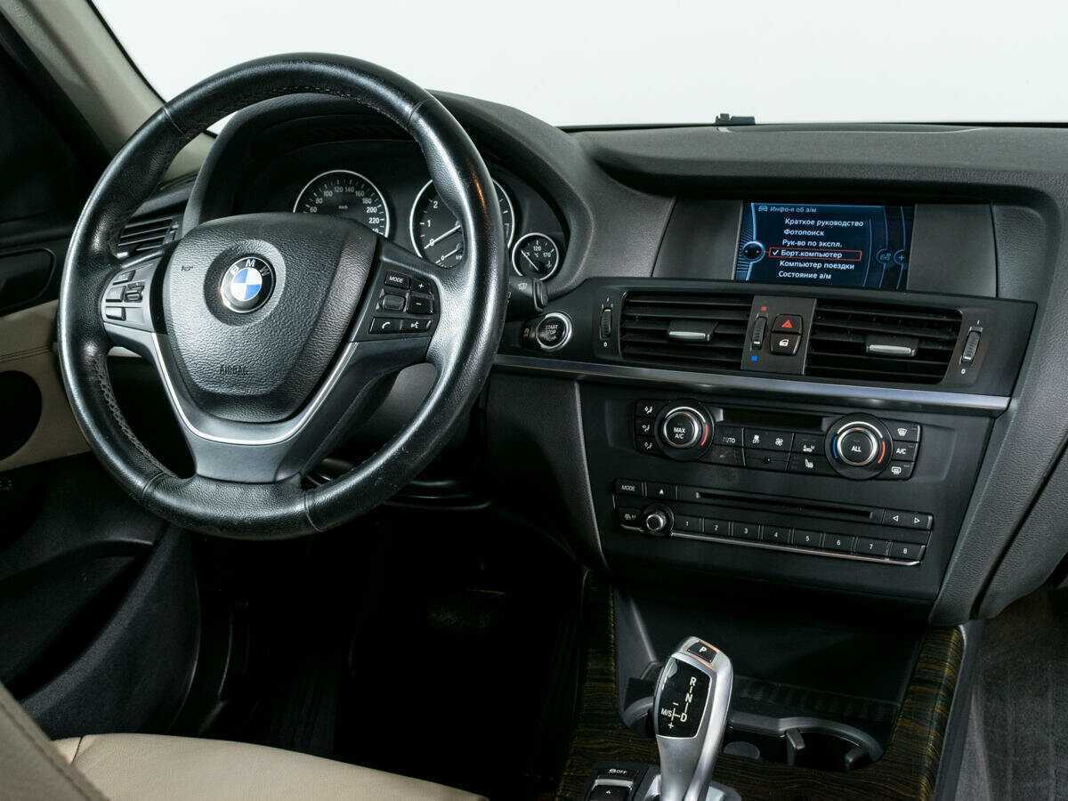 BMW X3 28i xDrive, 2014 Фото №10