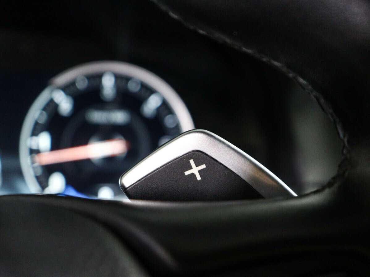 BMW 5 серии 530d xDrive, 2016 Фото №23