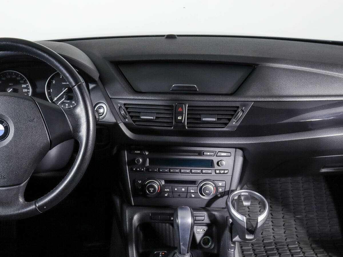 BMW X1 18i, 2012 Фото №12