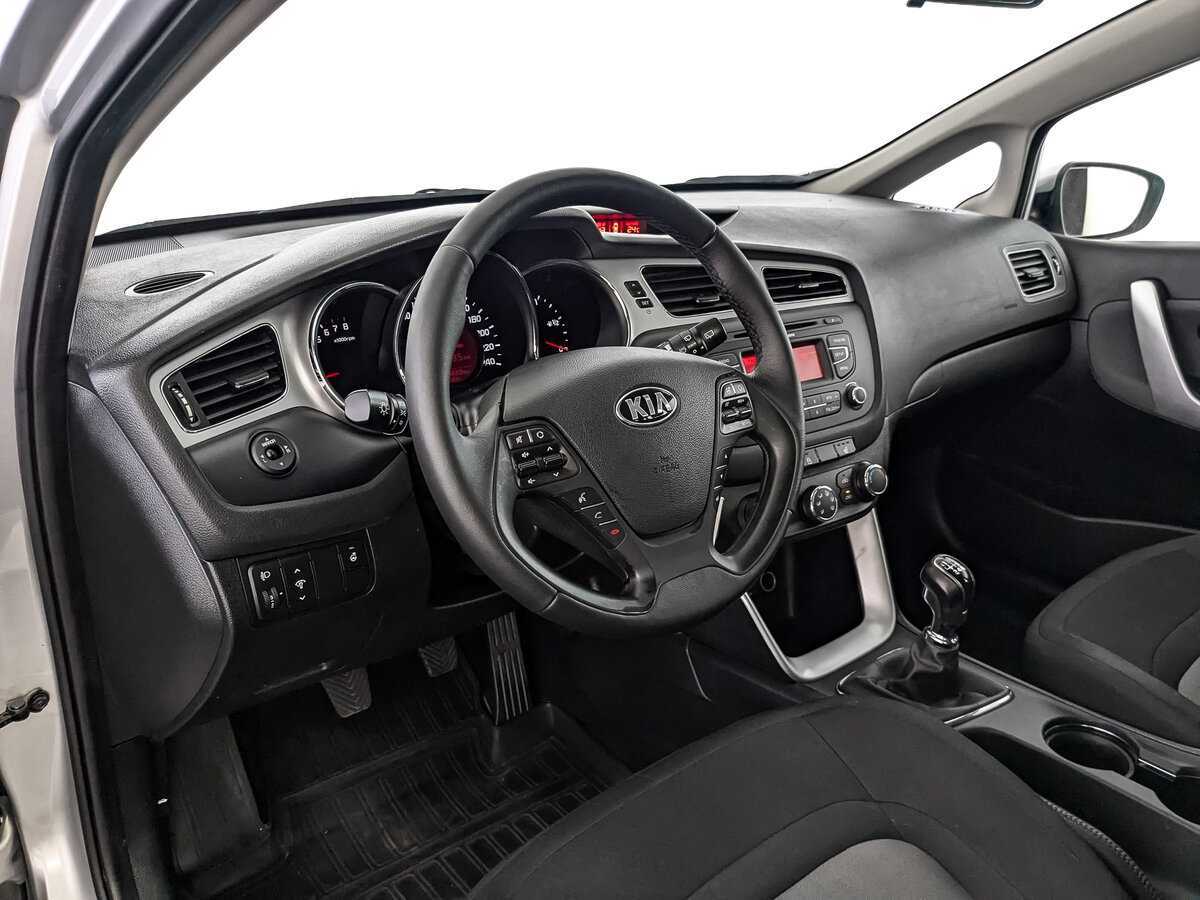 Kia Ceed, 2015 Фото №11