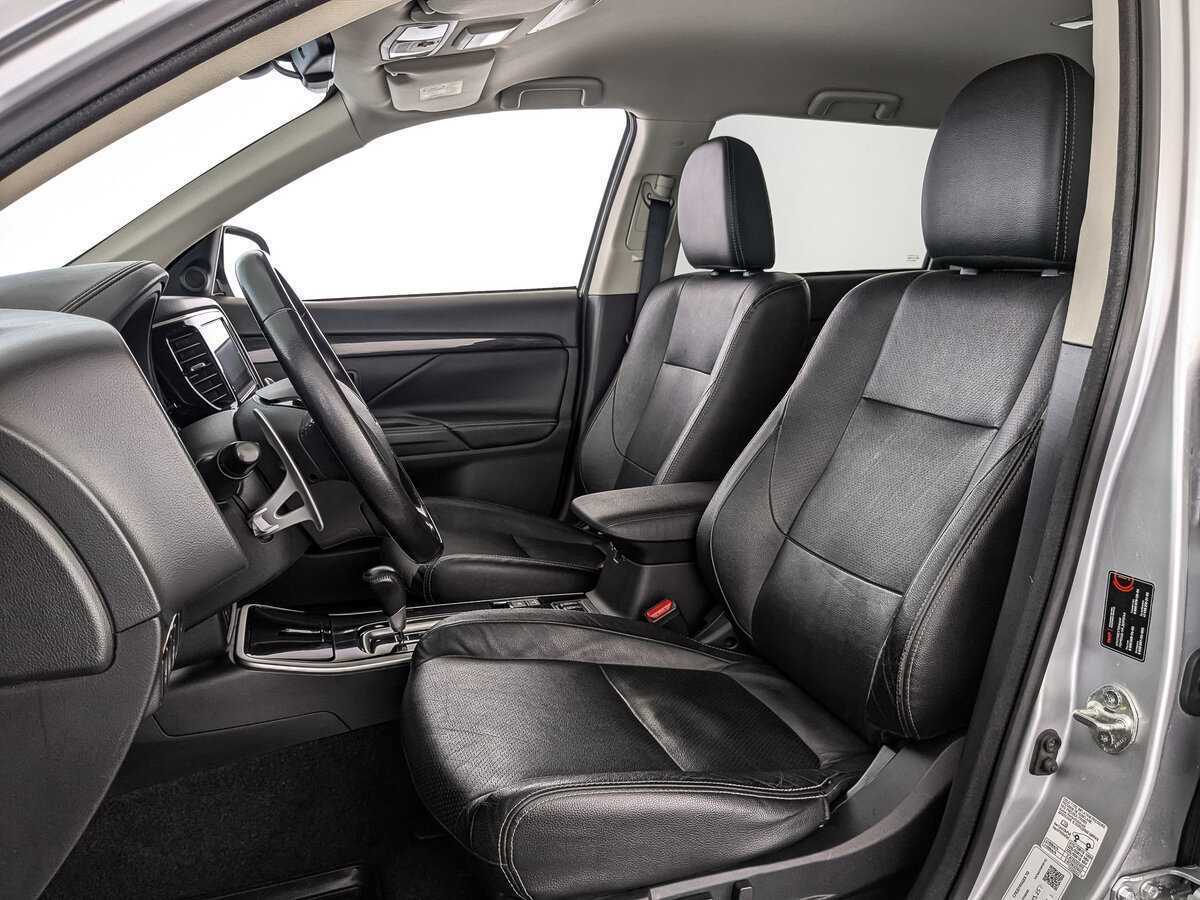 Mitsubishi Outlander, 2017 Фото №15
