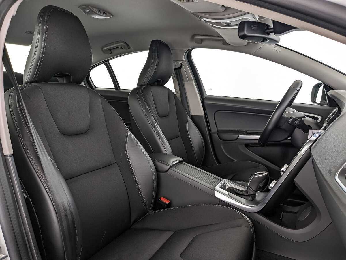 Volvo S60, 2017 Фото №18