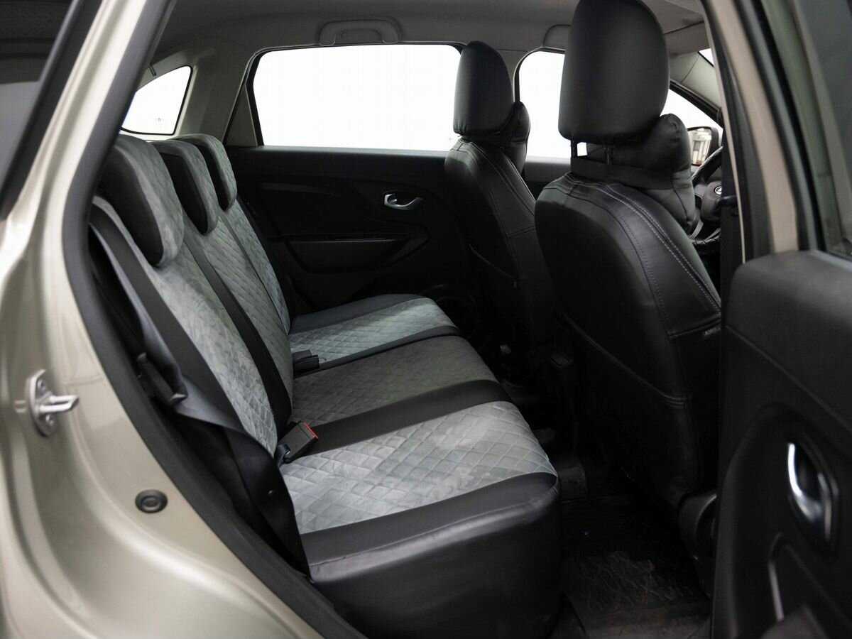 Lada (ВАЗ) XRAY Cross, 2019 Фото №10