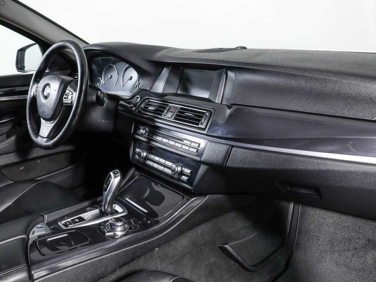 BMW 5 серии 520i, 2014 Фото №7