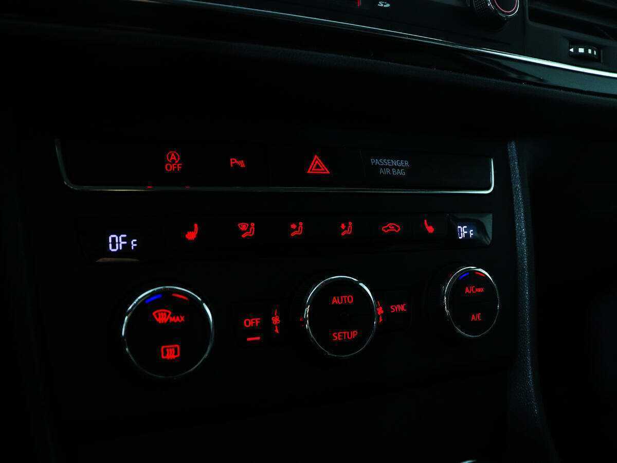 SEAT Leon, 2013 Фото №20