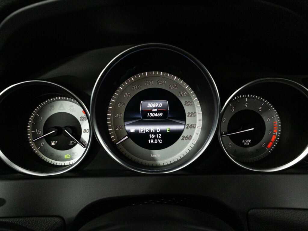 Mercedes-Benz C-Класс 180, 2013 Фото №12