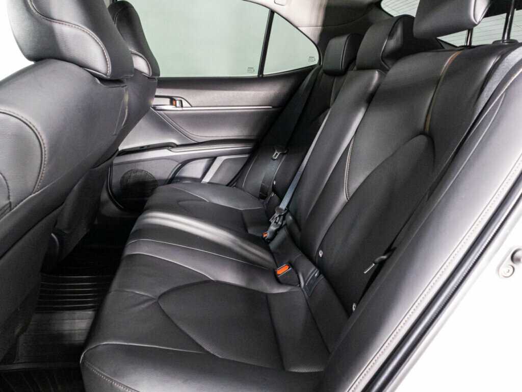 Toyota Camry, 2018 Фото №10