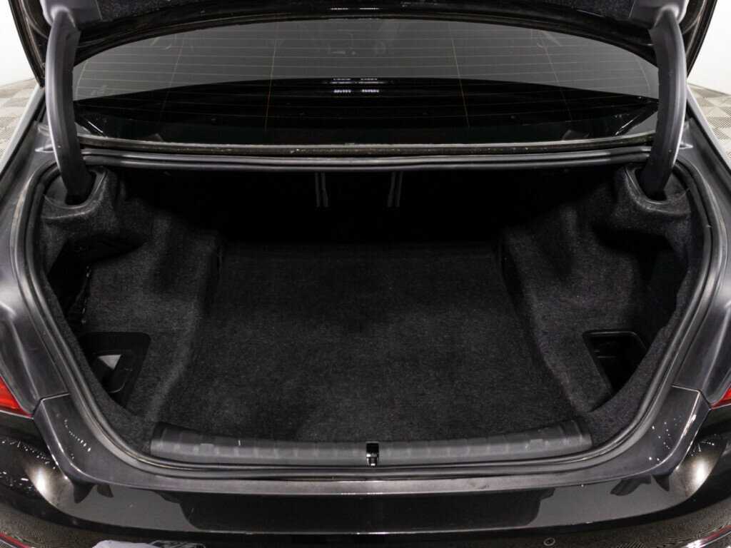 BMW 5 серии 520d xDrive, 2016 Фото №15