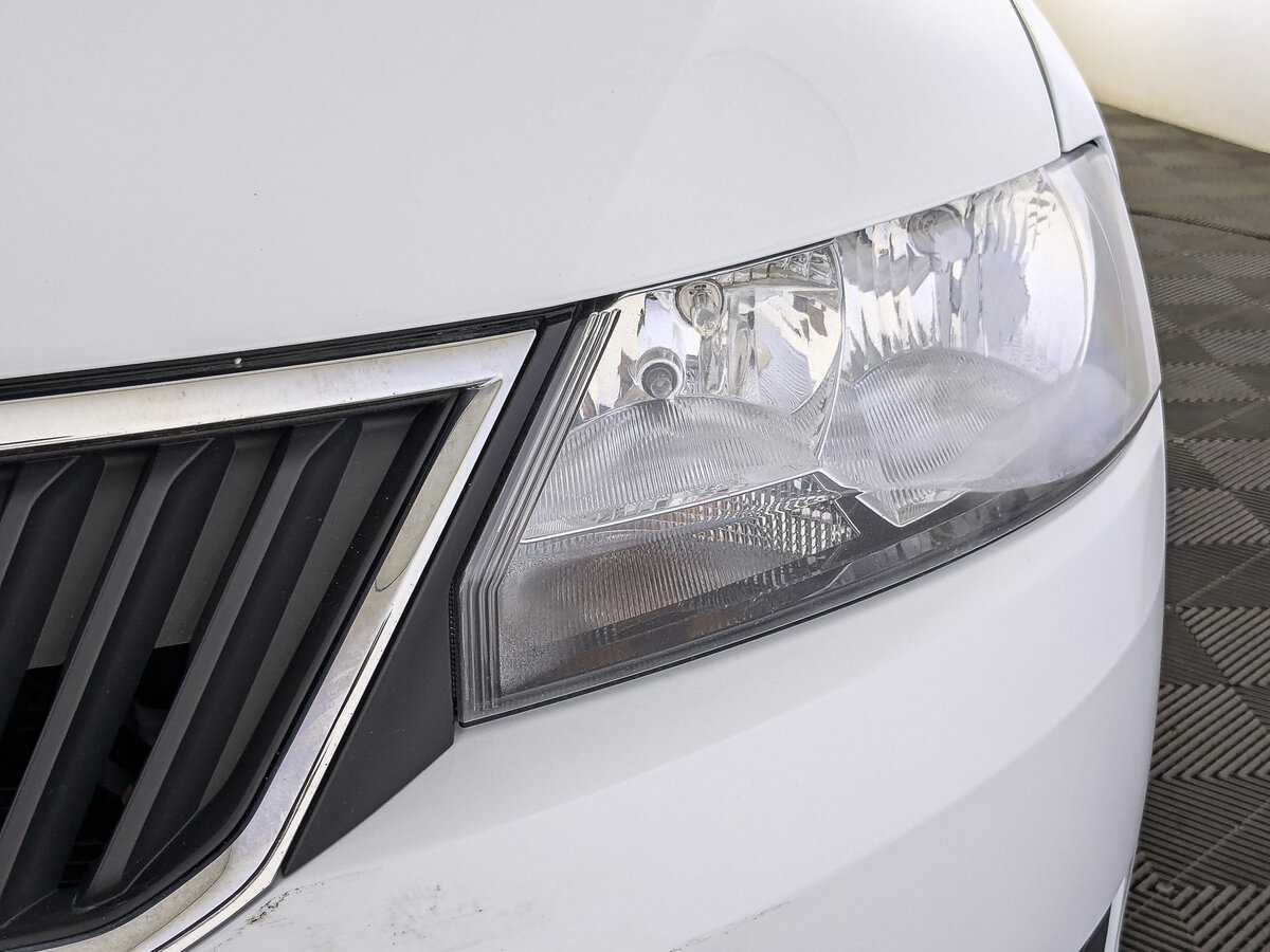 Skoda Rapid, 2017 Фото №11