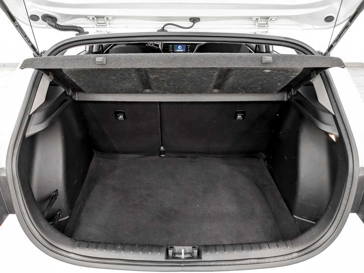 Kia Rio X-Line, 2019 Фото №10