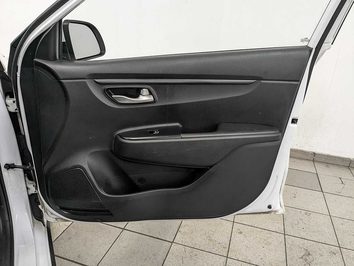 Kia Rio X-Line, 2020 Фото №22