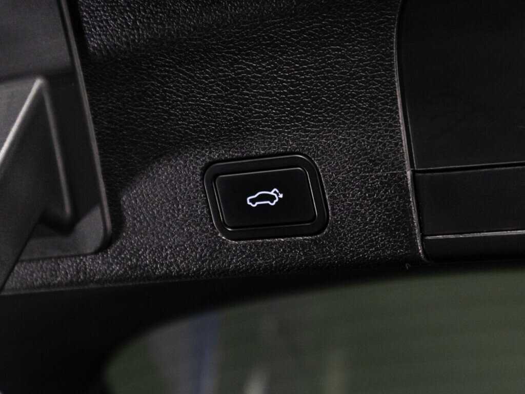 Geely Tugella, 2020 Фото №16