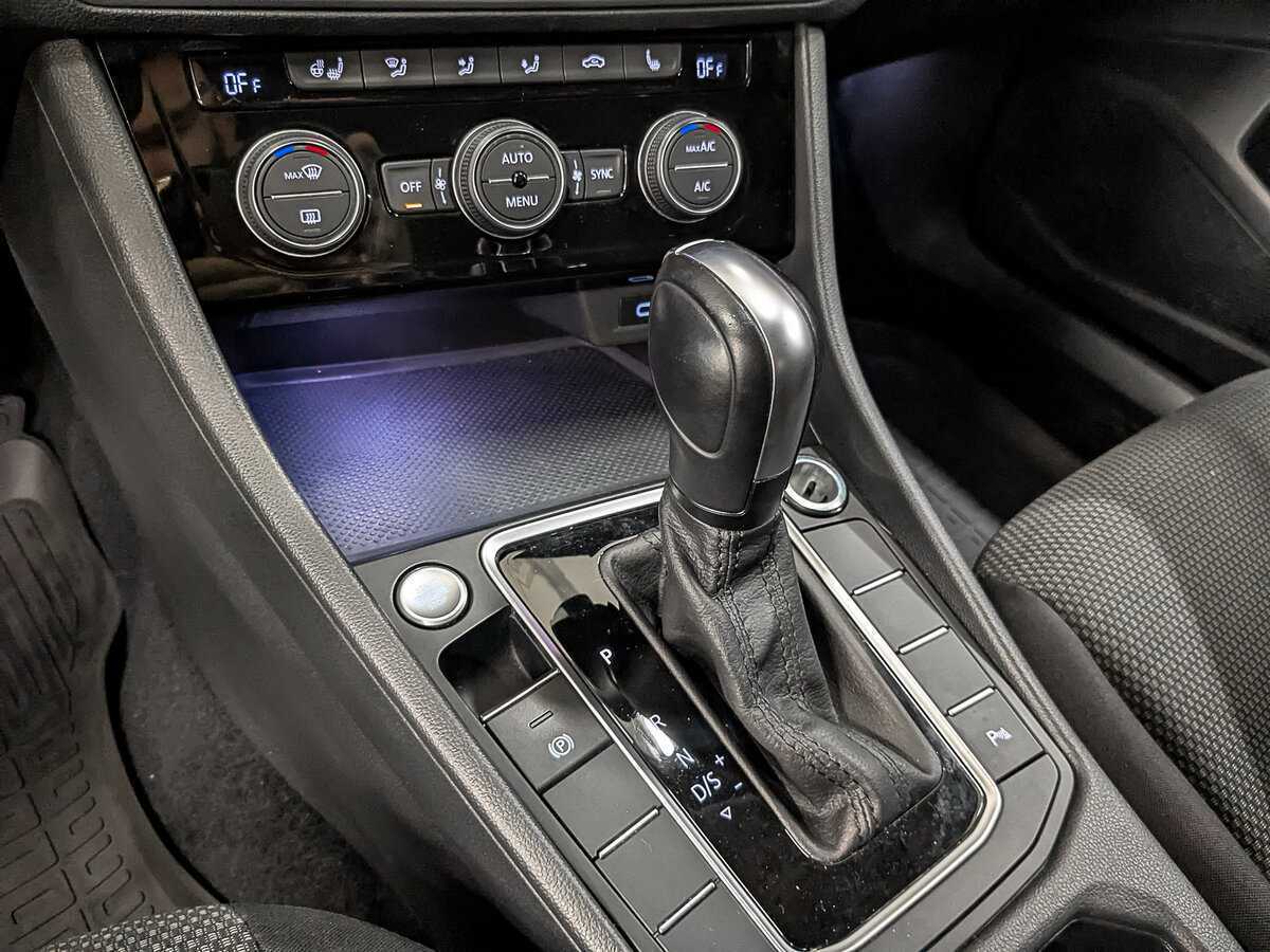 Volkswagen Jetta, 2020 Фото №21