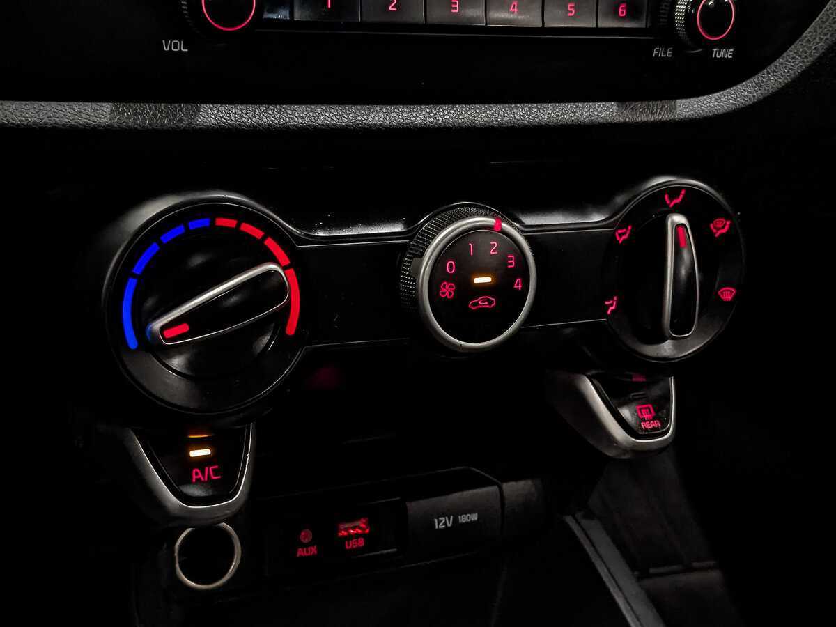 Kia Rio X-Line, 2020 Фото №19