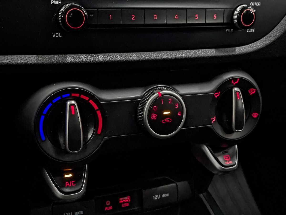 Kia Rio, 2017 Фото №21