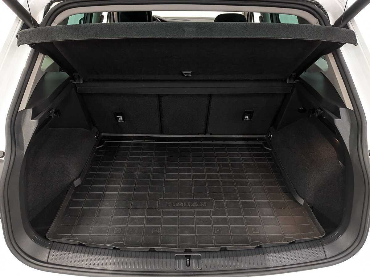 Volkswagen Tiguan, 2020 Фото №10