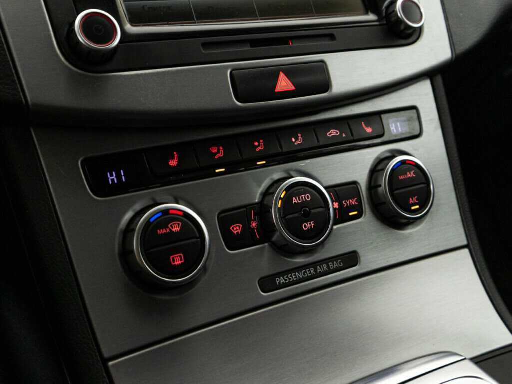 Volkswagen Passat CC, 2014 Фото №15