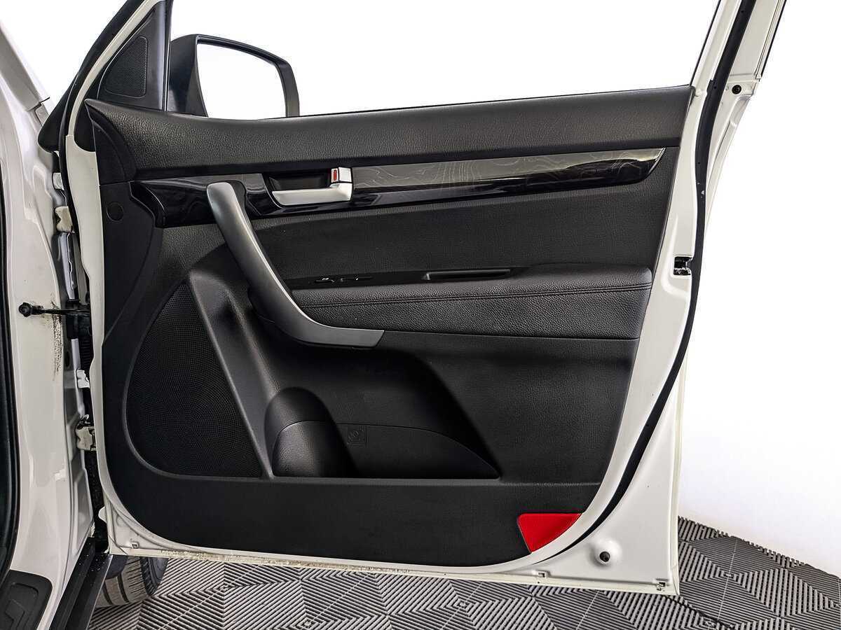 Kia Sorento, 2018 Фото №25