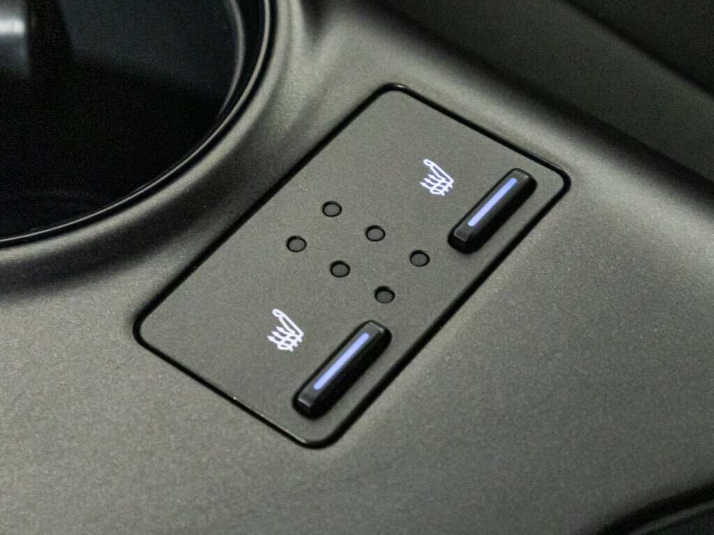 Toyota Camry, 2021 Фото №18