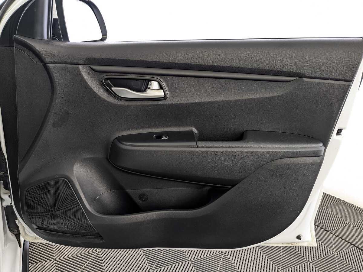 Kia Rio X-Line, 2019 Фото №24