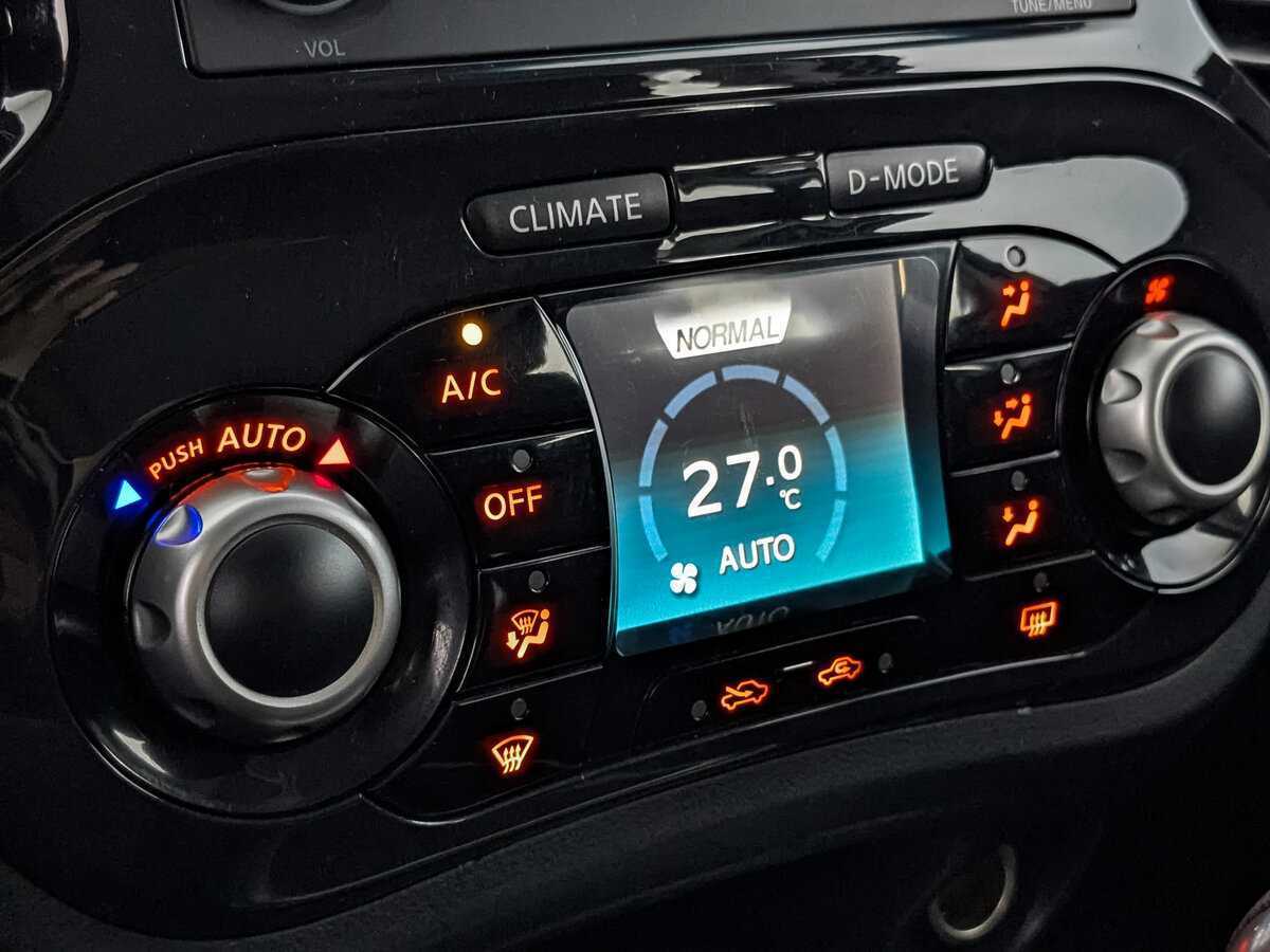 Nissan Juke, 2012 Фото №23