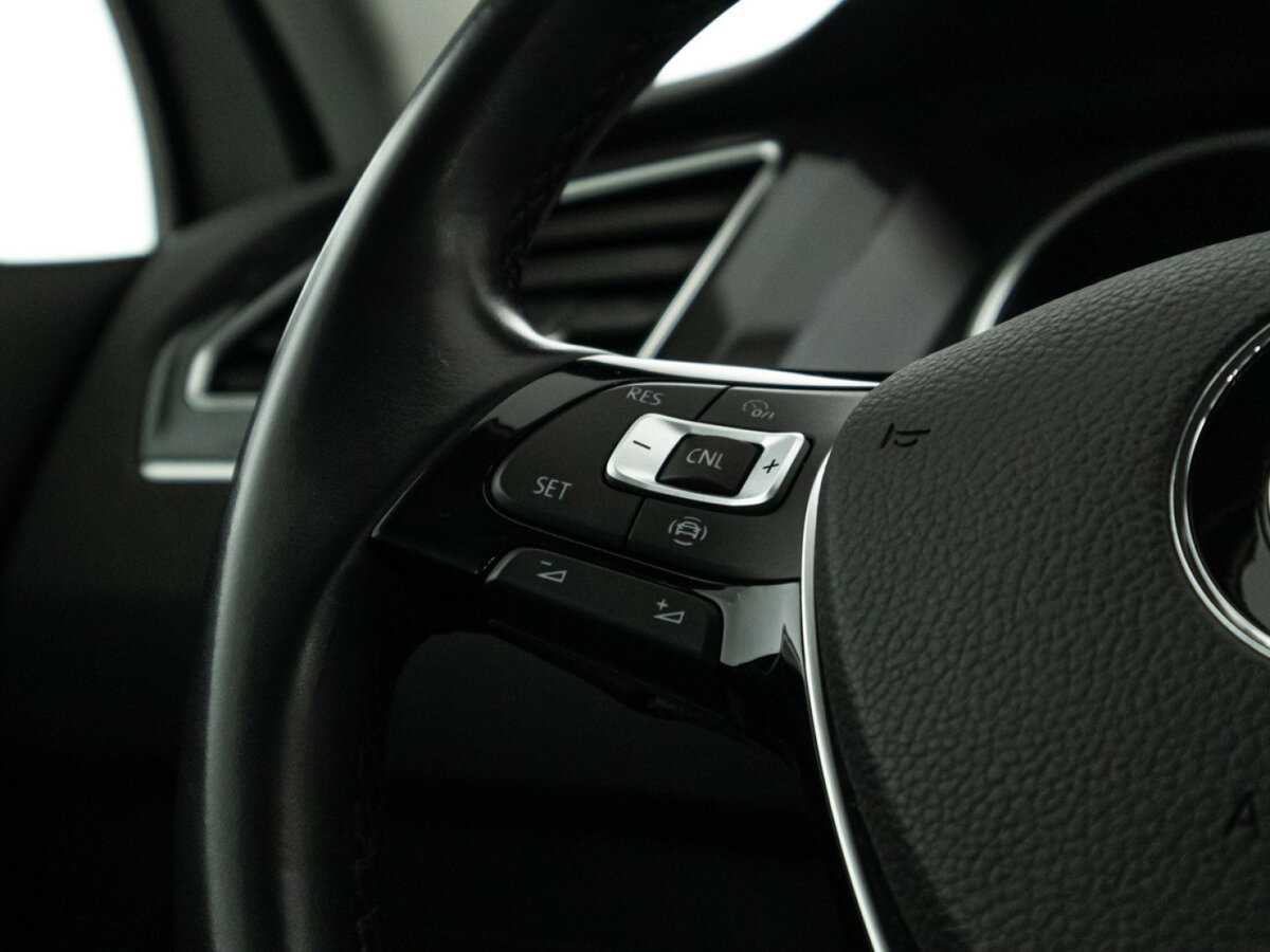 Volkswagen Tiguan, 2020 Фото №18