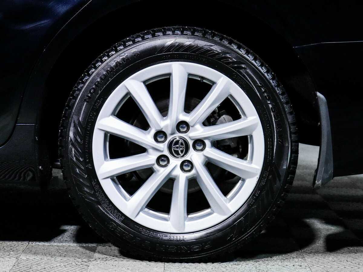 Toyota Camry, 2021 Фото №12