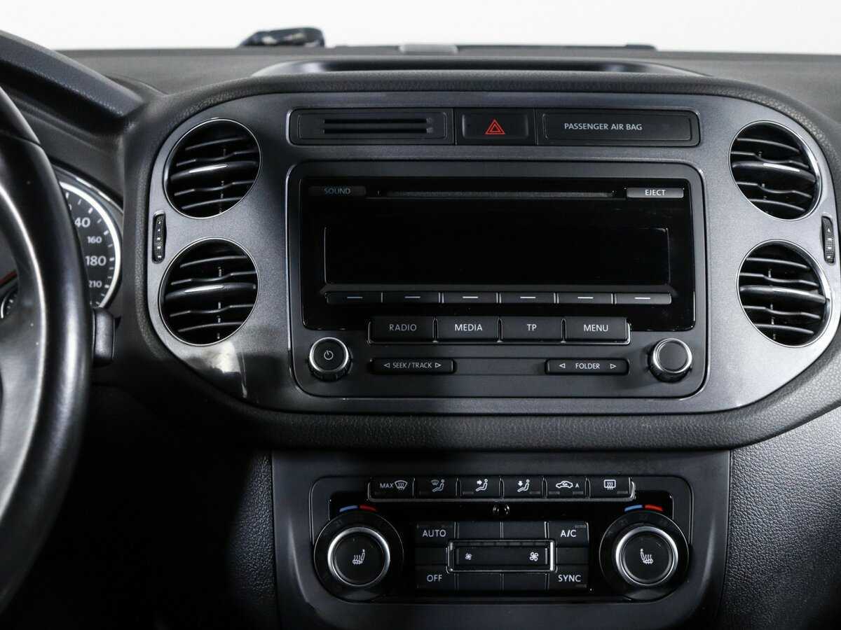 Volkswagen Tiguan, 2012 Фото №10