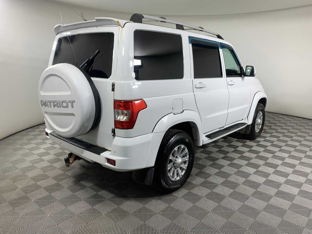 УАЗ Patriot, 2017 Фото №5