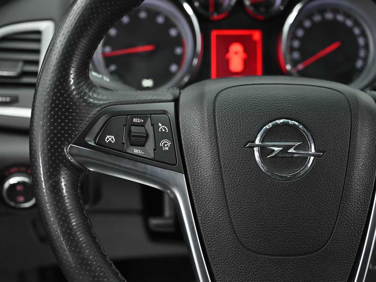 Opel Astra GTC, 2012 Фото №8