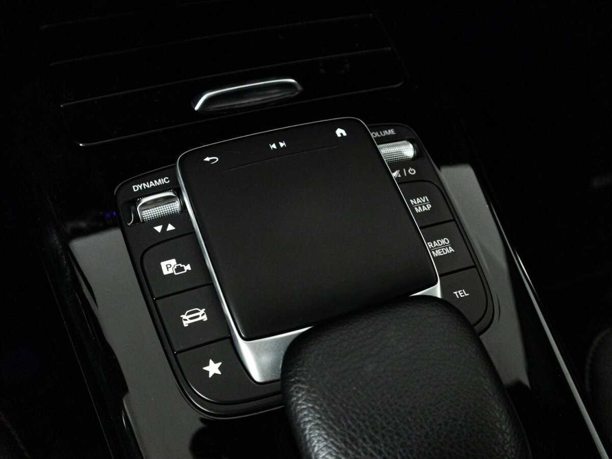 Mercedes-Benz CLA 200, 2020 Фото №18