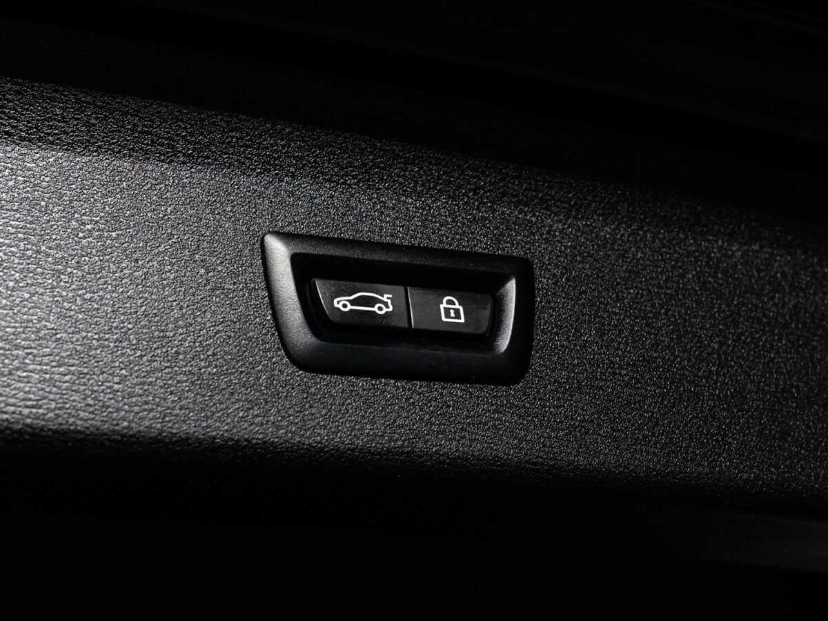 BMW X1 18d xDrive, 2021 Фото №16