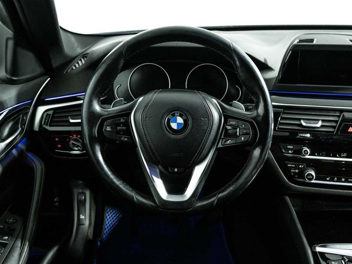BMW 5 серии 520d xDrive, 2017 Фото №21