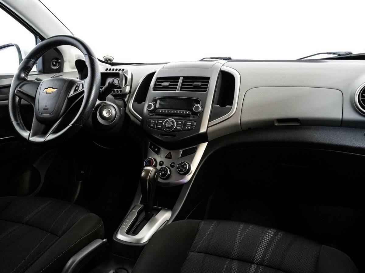 Chevrolet Aveo, 2015 Фото №7