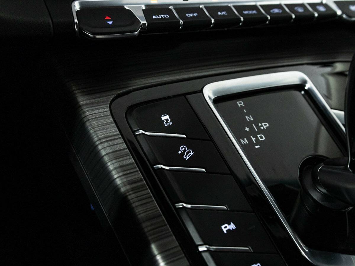 Geely Atlas Pro, 2022 Фото №21