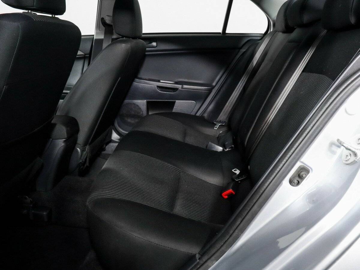 Mitsubishi Lancer, 2014 Фото №9