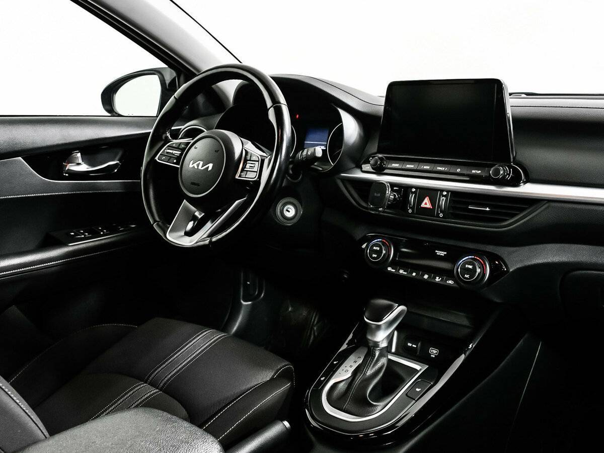 Kia Cerato, 2022 Фото №9