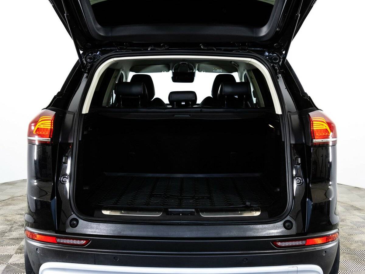 Geely Atlas Pro, 2023 Фото №21