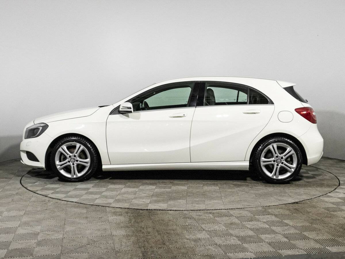 Mercedes-Benz A-Класс 180, 2013 - 75 397 км. | Фото №8