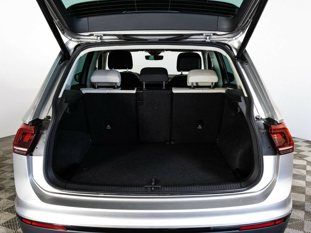 Volkswagen Tiguan, 2019 Фото №19