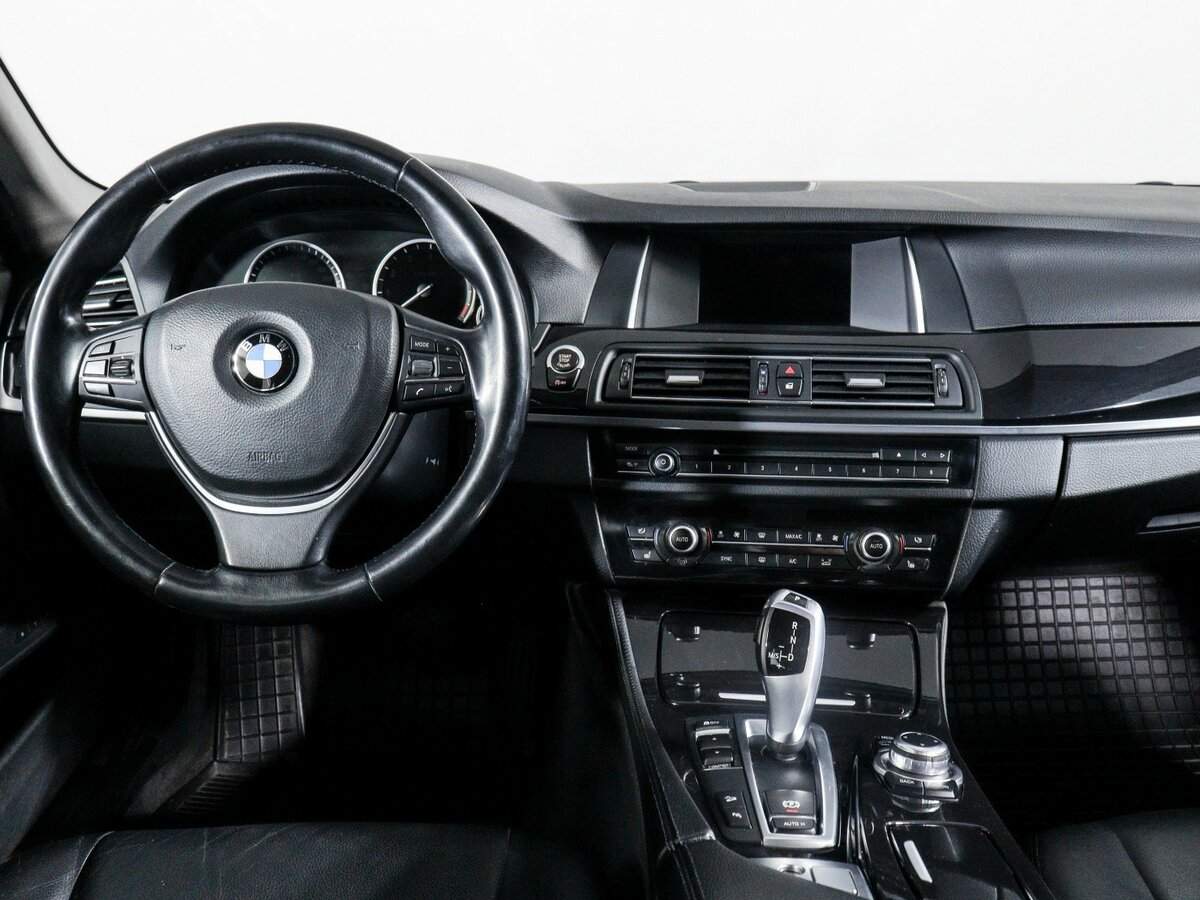 BMW 5 серии 528i xDrive, 2014 Фото №13