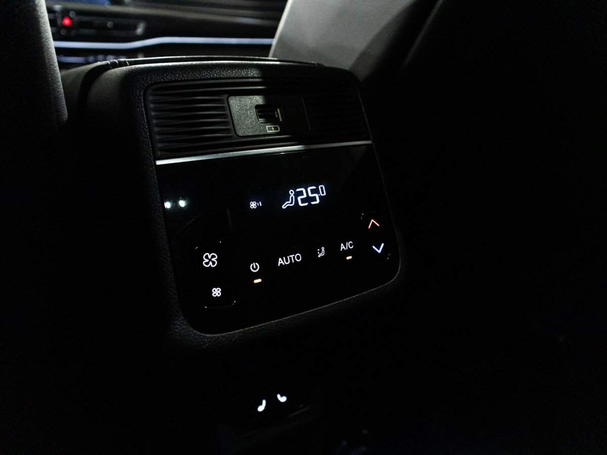 Exeed VX, 2023 Фото №28