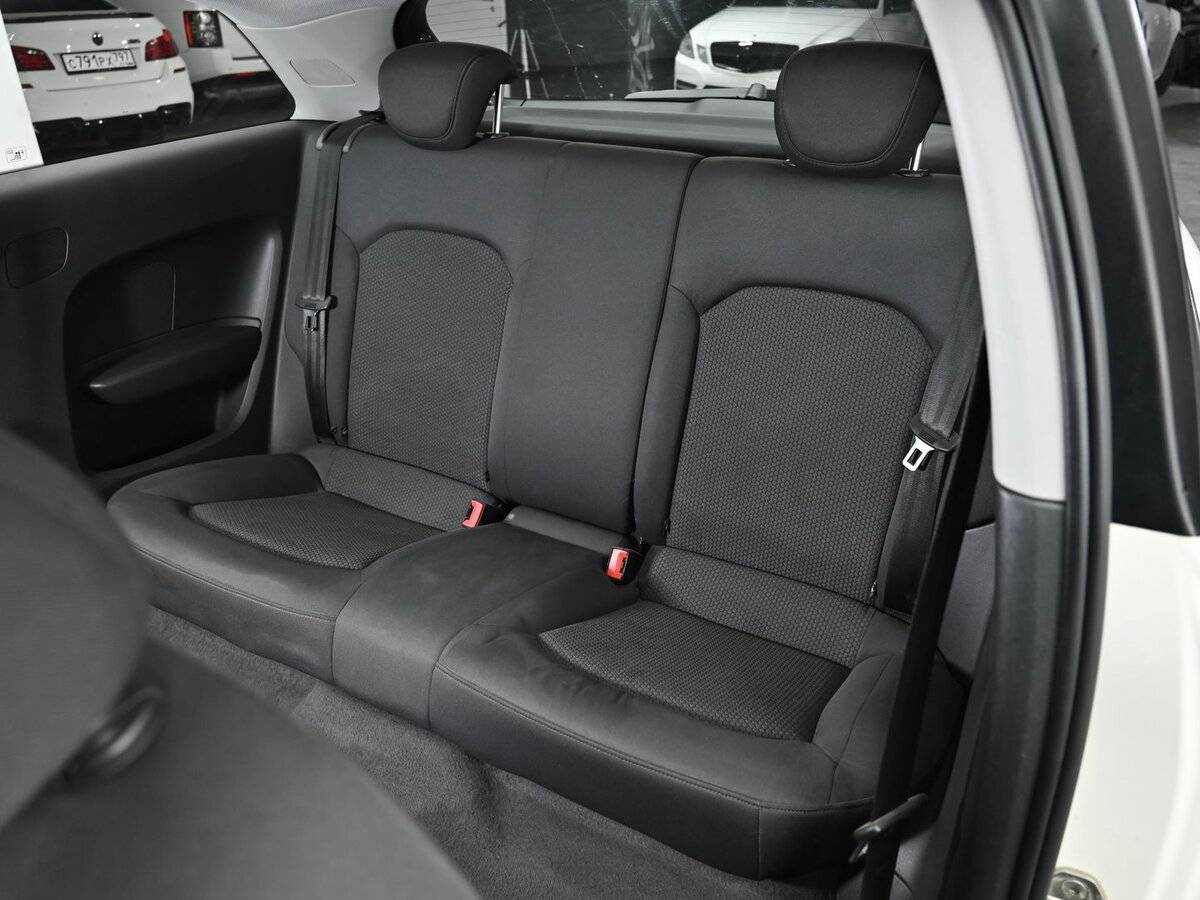 Audi A1, 2012 Фото №12