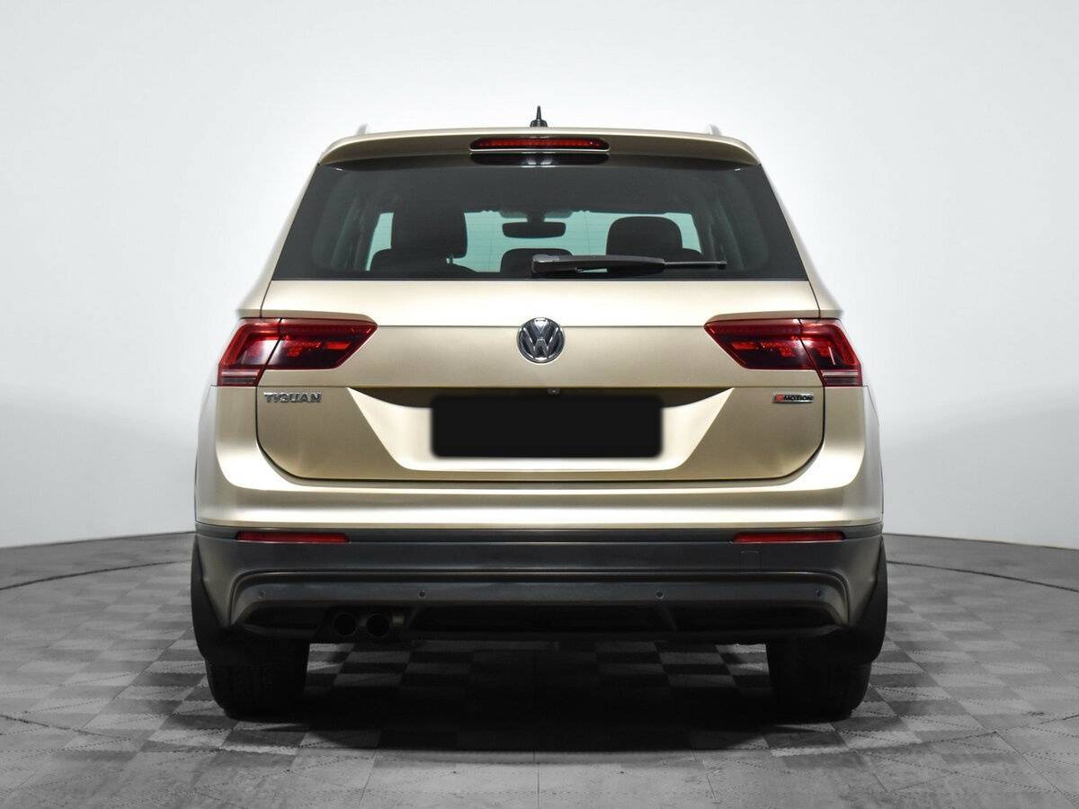 Volkswagen Tiguan, 2018 Фото №6