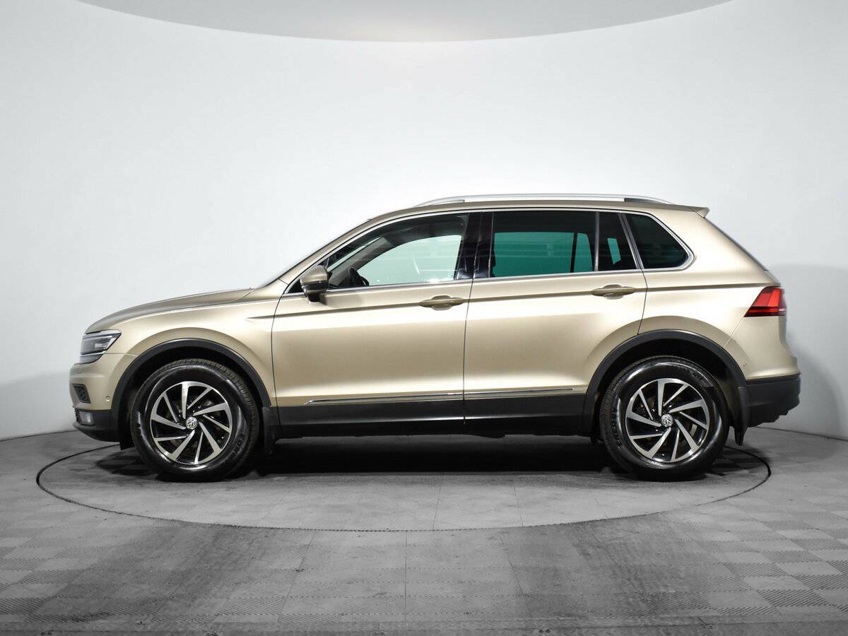 Volkswagen Tiguan, 2018 Фото №8